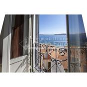 9 FARO - Porto Faro finestra su un mare d'amare
