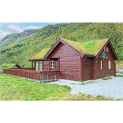 Amazing home in Sogndal with 4 Bedrooms and WiFi