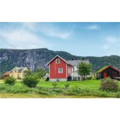 Awesome Home In Eresfjord With Sauna, Wifi And 2 Bedrooms 2