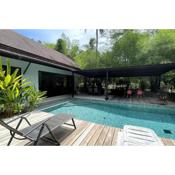 Baan Thanot, a private villa with swimming pool.