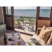 Beachside chalets with access to beach - Kittiwake