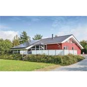 Beautiful Home In Ebeltoft With 4 Bedrooms, Sauna And Private Swimming Pool