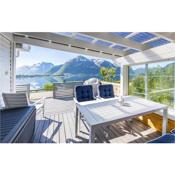 Beautiful home in Isfjorden with 2 Bedrooms and WiFi