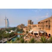 Charming Two Bedroom in Madinat Jumeirah Living