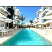 deluxe apt near to the Airport 7 minute from the beach