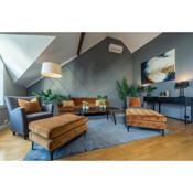 Enter Tromsø - Luxury Penthouse with Jacuzzi