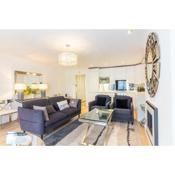 GuestReady - Stunning 2BR Flat with Terrace and Sea View