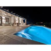 Isalos Villas with private pool, sleeps 4