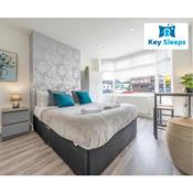 Large Four Bedroom House At Keysleeps Short Lets Dunstable With Free Parking Contractor Leisure
