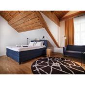 LJ5 - Old Town Rooms with Exclusive shared Roof Terrace
