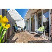 Lovely quiet holiday home near the bustling center of Domburg