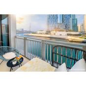 LUX 52 42 Deluxe Marina View Suite 2