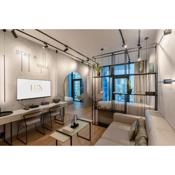 LUXFolio Retreats - Luxury Studio Apartment
