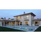Luxurious Algarve Villa Villa Manou 5 Bedrooms Private Heated pool 300m from the Beach Carvoeiro