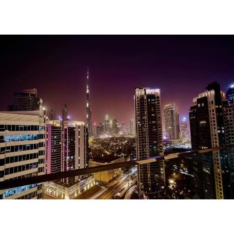Luxury Studios with Burj Khalifa & Canal View in Downtown - Marquise Square Tower