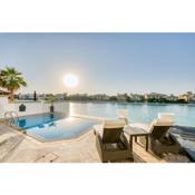Maison Privee - Glamourous Beachfront Villa on The Palm with Pool