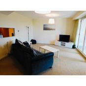 Modern 2 Bed Apartment Close to Gla Airport & M8