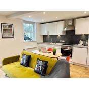 Modern Victorian Pied a Terre in Central Reading