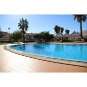 One bedroom appartement with shared pool enclosed garden and wifi at Vilamoura 2 km away from the beach