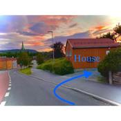 Private house-terrace-garden -parking-WiFi-smartTV