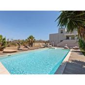 Refreshing Villa in Ugento with Private Swimming Pool