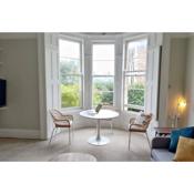 Serene 2 Bedroom Apartment in Clifton