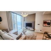 STAY BY LATINEM Luxury 2BR Holiday Home CVR A2807 near Burj Khalifa