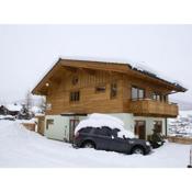 Stunning Holiday Home with Balcony Ski Storage Parking