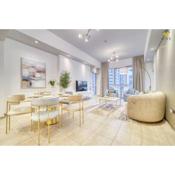 Stylish 2 Bed Apartment in Palm