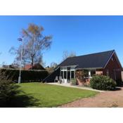 Tranquil Holiday Home in Lauwersoog with Terrace and Garden