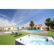 10 bedrooms villa with private pool enclosed garden and wifi at Palmela