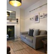 2 bed period cottage sleeps 4 in central Crickhowell