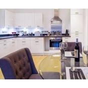 2 Bed Serviced Apt With Patio, South Kensington