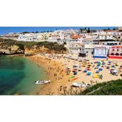 2 bedroom villa in Carvoeiro with heated pool walking distance to resort and beach