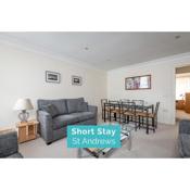 2 Southgait Hall - Central 2 Bed Apt with Parking