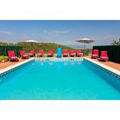 20 Sleeps Private Pool Villa & BBQ Near Barcelona