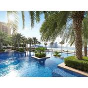 2BR apartment with BEACH ACCESS at Fairmont The Palm