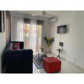3 bedrooms with pool & Power inverter near Malecon