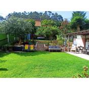 4 bedrooms house with jacuzzi enclosed garden and wifi at O Rosal 2 km away from the beach
