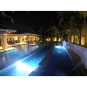 4BRLuxury pool villa near Siam Country club (golf)