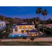 5 bed-villa with golf court view