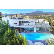 7 bedrooms villa with sea view private pool and jacuzzi at Marbella 3 km away from the beach