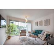 Admiral - 2 Bedroom Flat With Parking