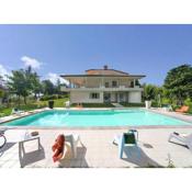Alluring Apartment in Tavullia with Swimming Pool