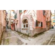 Amazing home in Bedizzano with 2 Bedrooms and WiFi