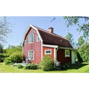 Amazing home in Hallstavik with 2 Bedrooms, Sauna and WiFi