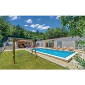 Amazing home in Kucice with 3 Bedrooms, WiFi and Private swimming pool