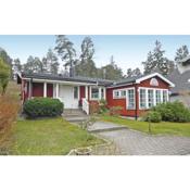 Amazing home in Saltsj-Boo with 3 Bedrooms, Sauna and WiFi