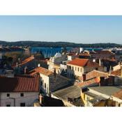 Amphitheatre and sea view apartment-Heart of Pula