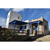 Andros 2 berdrooms 6 persons cycladic house.